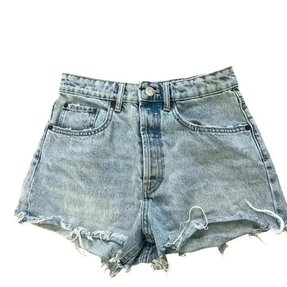 ZARA High Waist Light Wash Cut Off Button Fly Raw Hem Denim Shorts Size 4 - Picture 1 of 5